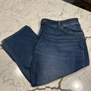 Lee Regular Mid Rise Capri - women’s 24w